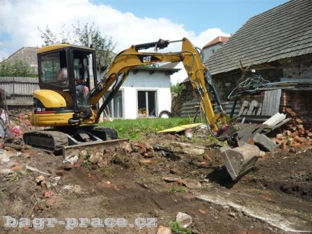 Minibagr - Zemní práce