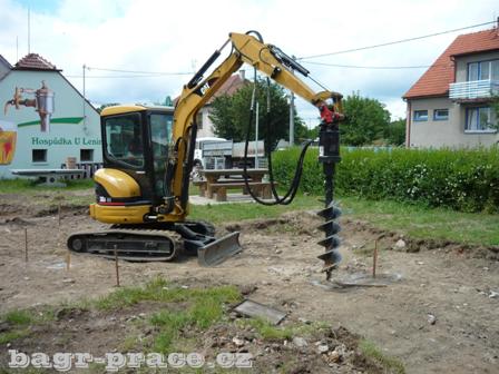 Minibagr - Zemní práce