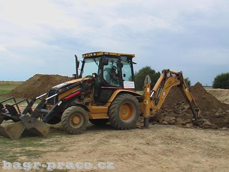 Traktorbagr - Zemní práce